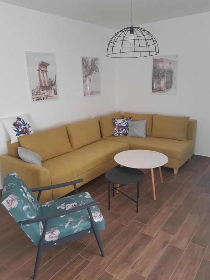 Home Apartment Luna Skopje Bagian luar foto